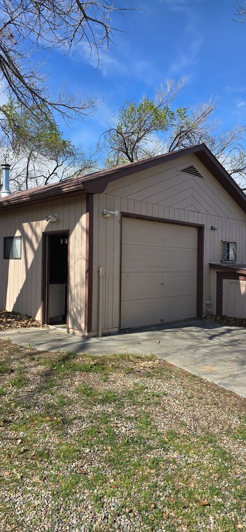 Building Photo - All utilities included 3-bedroom, 2-bathroom home in the Redlands