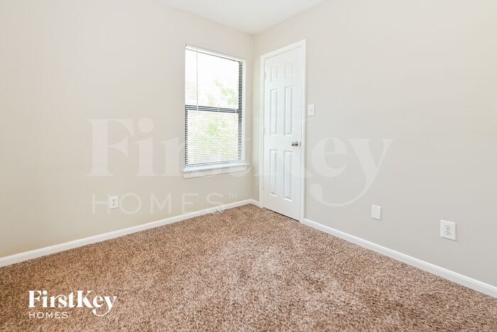 Building Photo - 2923 La Estancia Ln