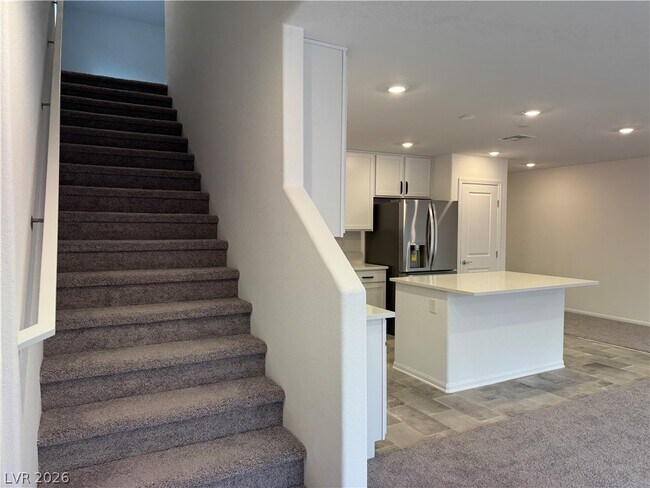 Building Photo - 5239 Barcola Ave