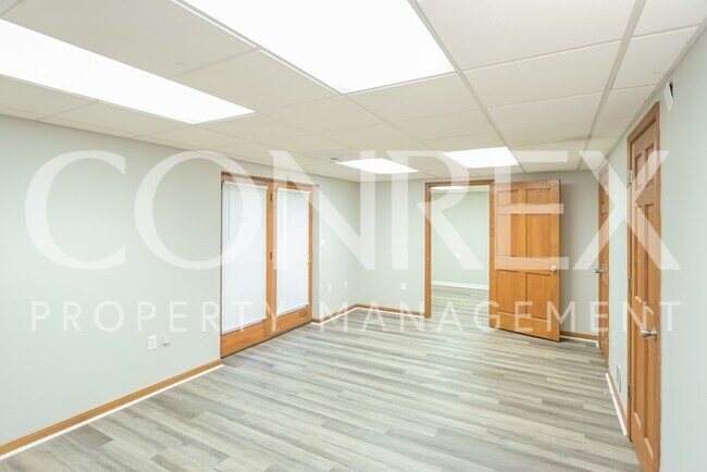 Building Photo - Cozy Four Bedroom
