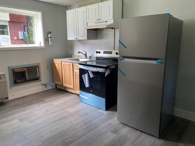 Primary Photo - 200 Fosler Rd