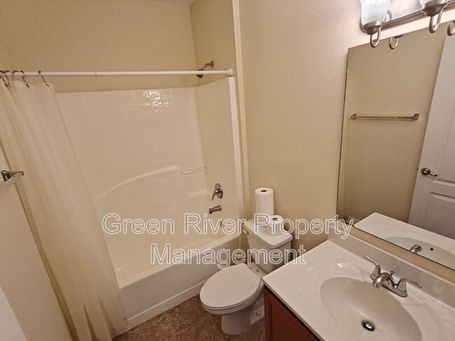 Building Photo - 223 Osprey Lndg