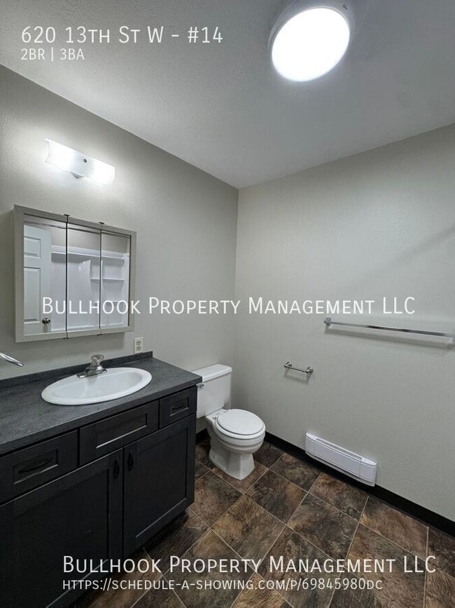 Building Photo - 620 13th St W
