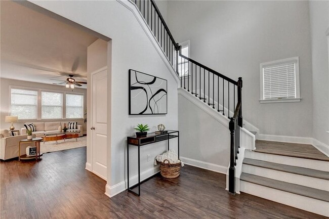 Building Photo - 2017 Yvette Wy