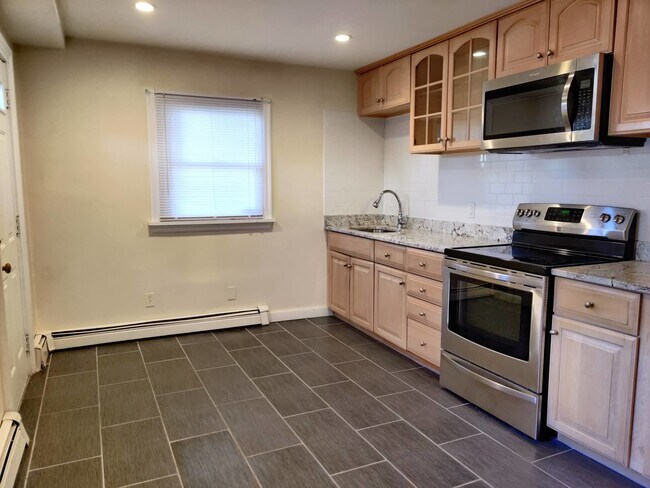 Building Photo - 175 Concord Ave