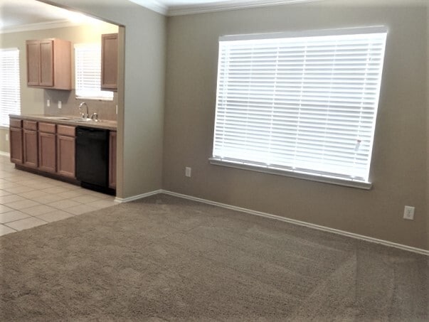 Building Photo - 8918 Farm Ridge Ln