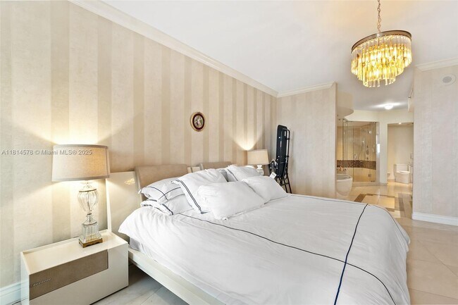 Building Photo - 18911 Collins Ave