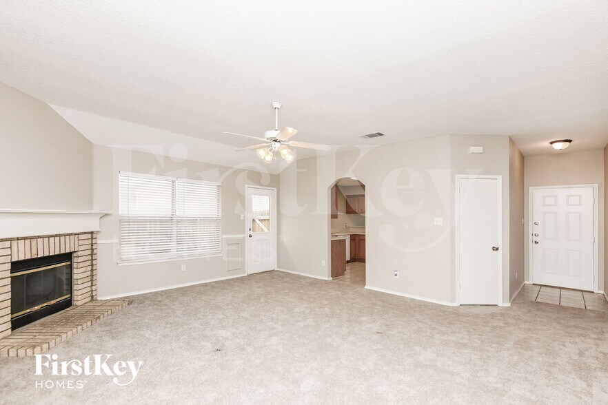 Building Photo - 2529 Rivers Edge Dr