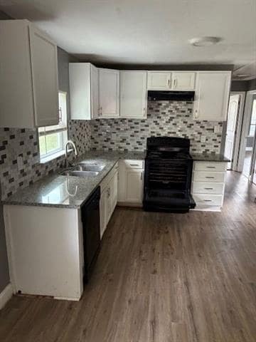 Building Photo - 1126 Park Cir
