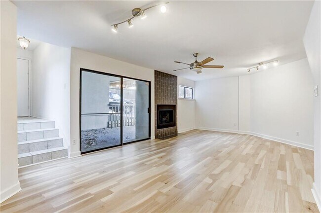 Building Photo - 2507 Quarry Rd