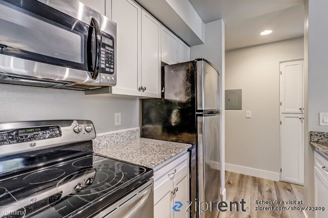 Building Photo - 2 br, 2 bath Condo - 521 Mission Boulevard...