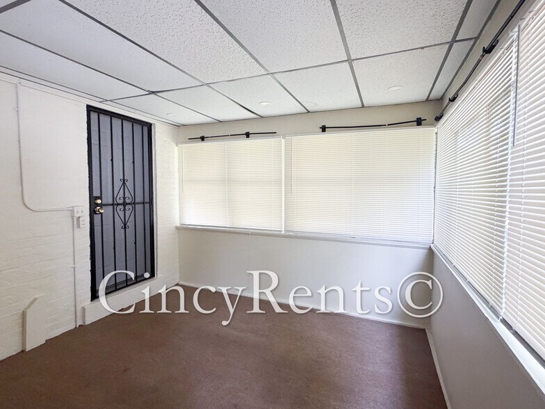 Building Photo - 1216 Regent Ave