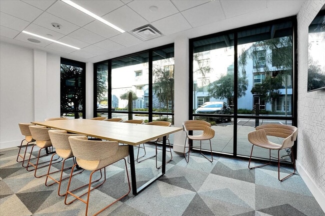 Building Photo - 593 Camino De La Reina