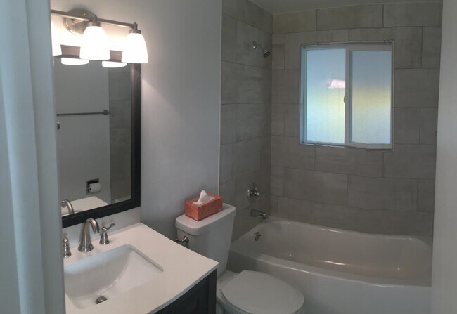 Building Photo - 10341