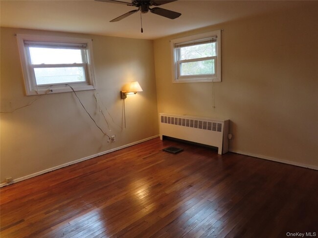 Building Photo - 3 Birch St