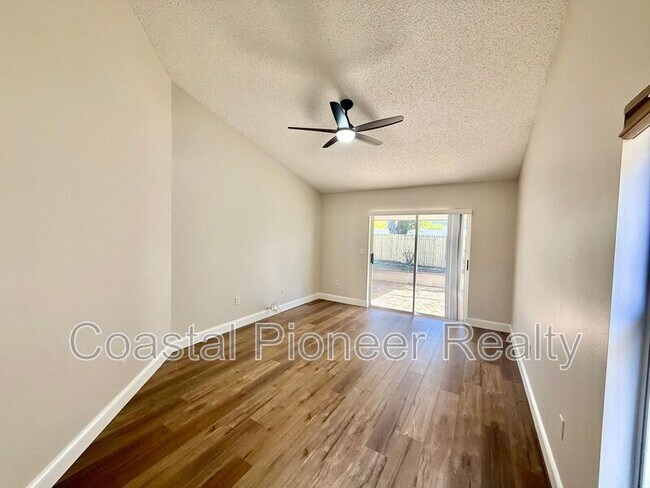 Building Photo - 8725 Huntfield St