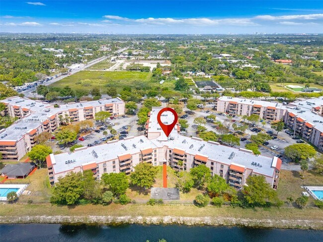 Building Photo - 5800 SW 127th Ave