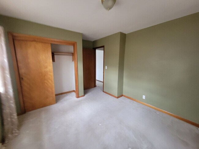 Building Photo - 3 Bed 1 Bath Home for RENT