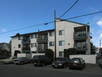 Building Photo - 938 100th St