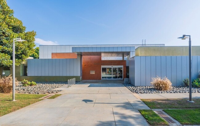 Building Photo - Beautiful Westchester Condominium Rental