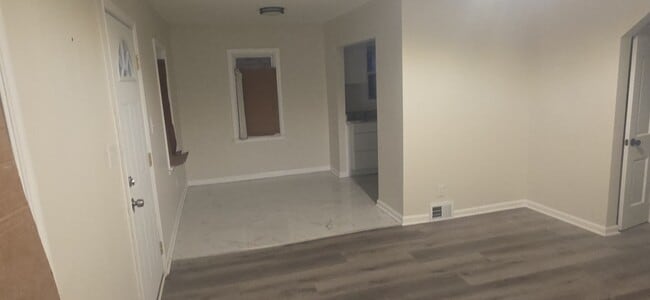 Building Photo - 12719 Wade St