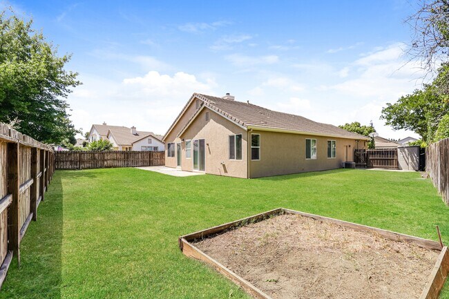 Building Photo - 936 Heartland Dr