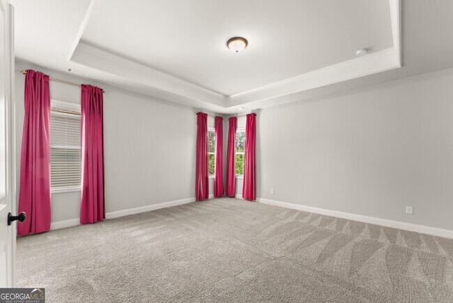 Building Photo - 4656 Silver Oak Dr SW