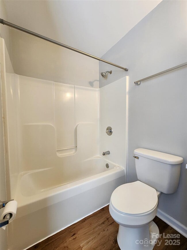 Building Photo - 1247 Forest Park Dr