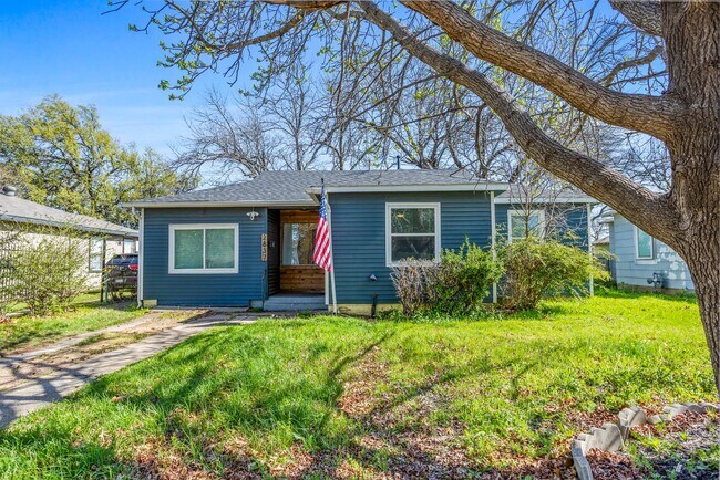 Building Photo - 2837 S Hills Ave