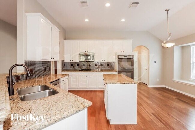 Building Photo - 8143 Dune Brook Dr