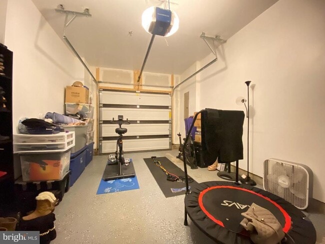 Building Photo - 14823 Chrysler Ct