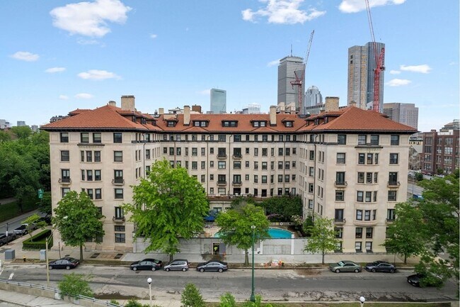 Building Photo - 415 Commonwealth Ave