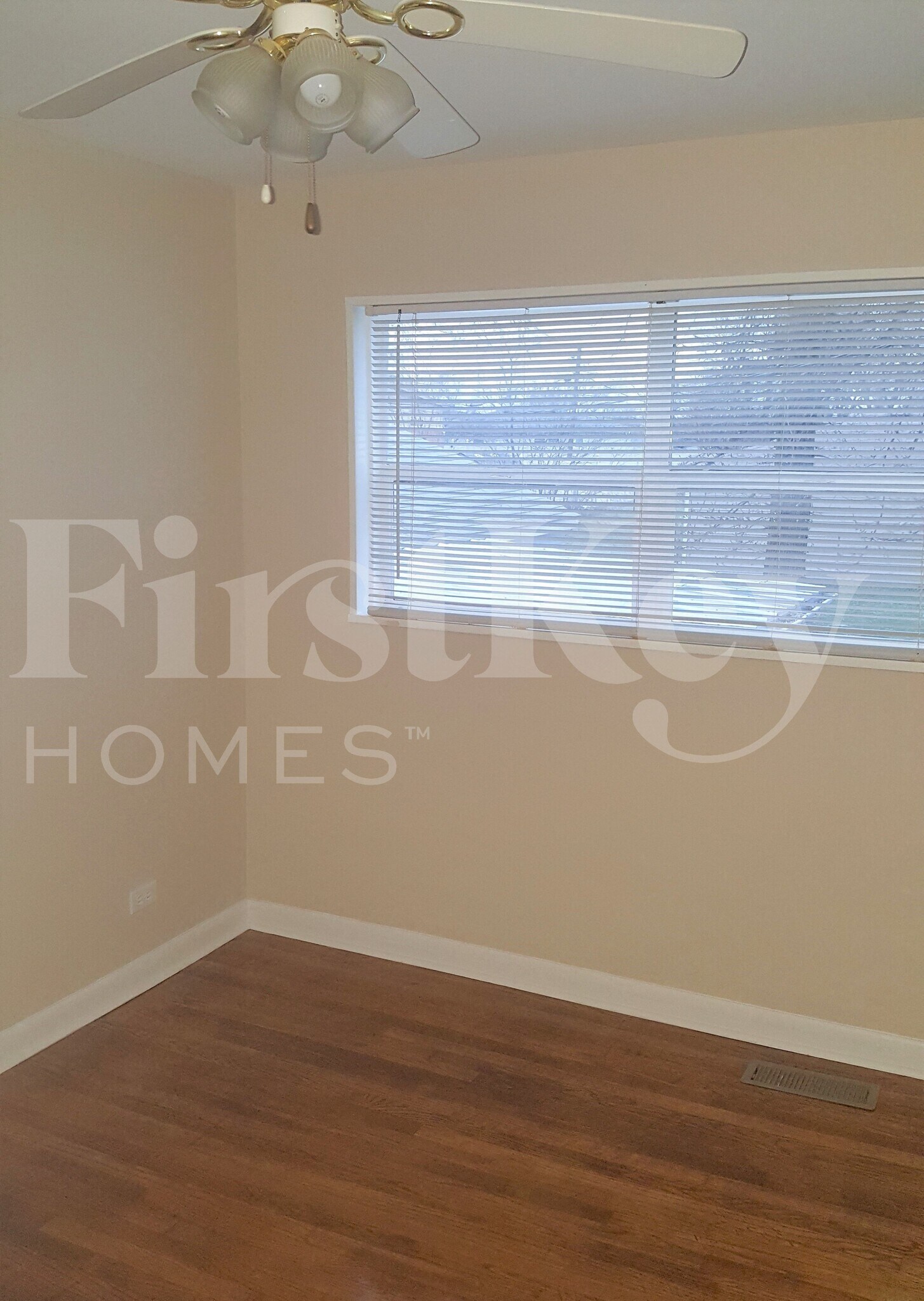 Building Photo - 424 W Moreland Ave