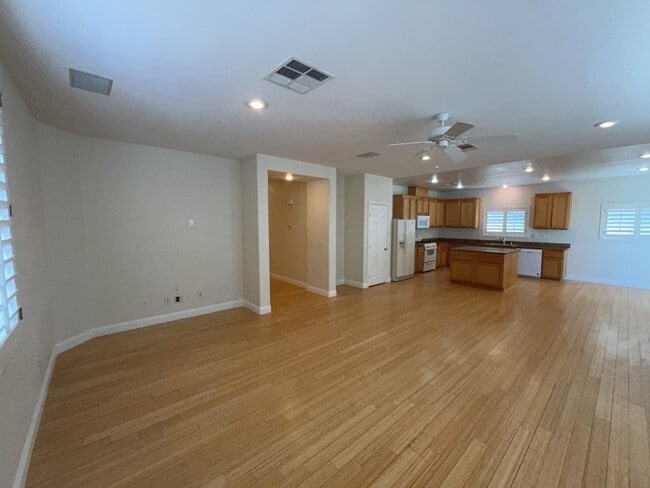 Building Photo - 6043 Eganridge Ct