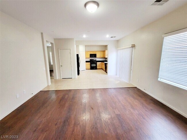 Building Photo - 11240 Woodland Violet Ave