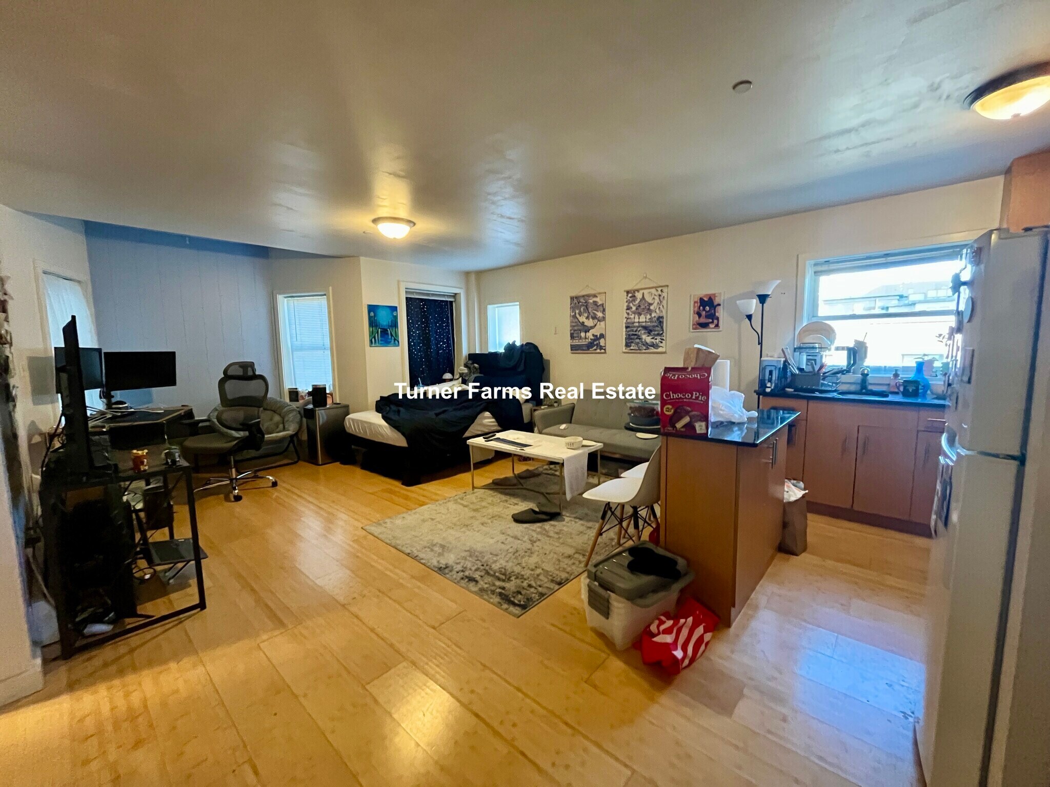 Building Photo - 461 Park Dr