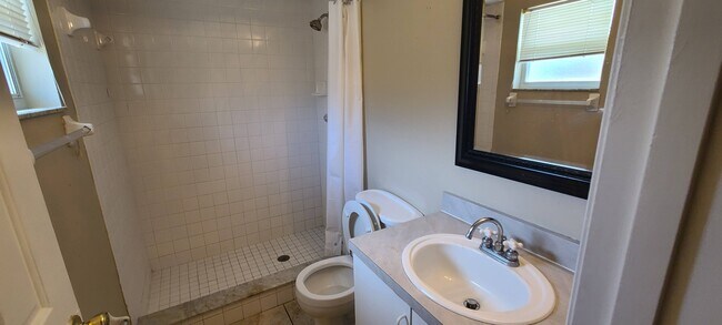 Building Photo - 5 Almond Drive Pass