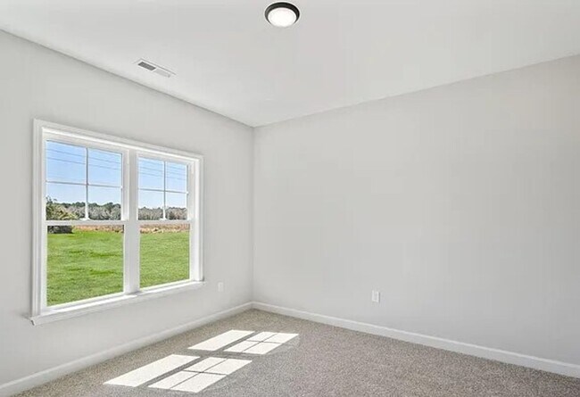 Building Photo - 1405 Stoney Creek Church Rd