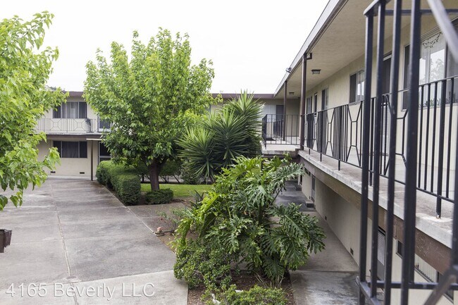 Building Photo - 1600 162nd Ave