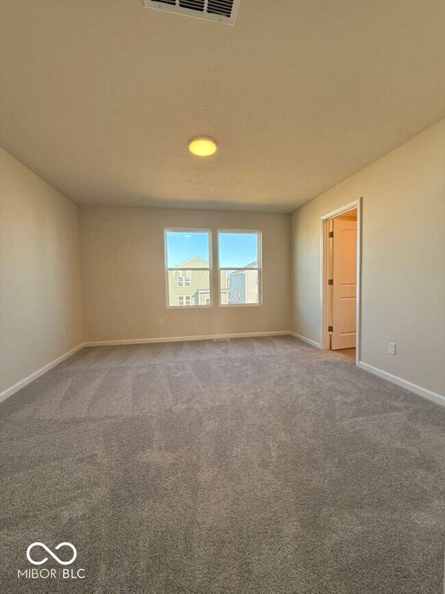 Building Photo - 3815 Sterling Dr