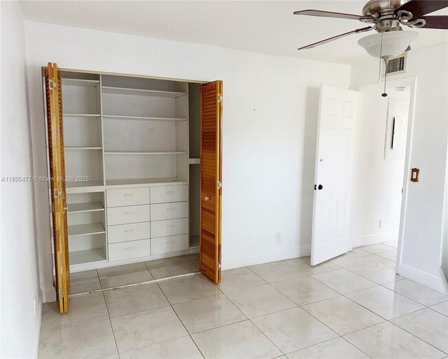 Building Photo - 6024 NW 172nd Terrace