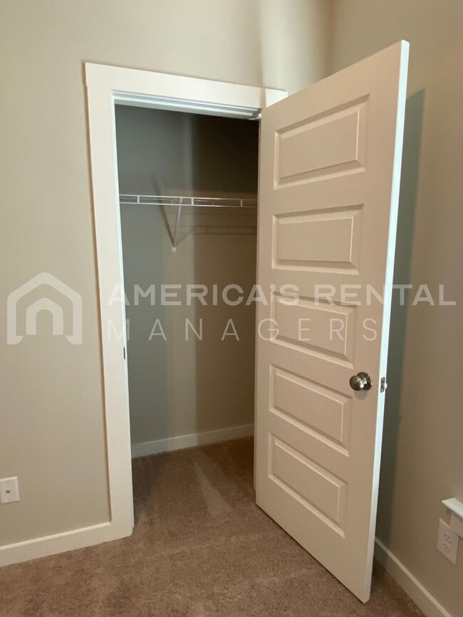 Building Photo - Home for Rent in Thorsby! Available to View Now!