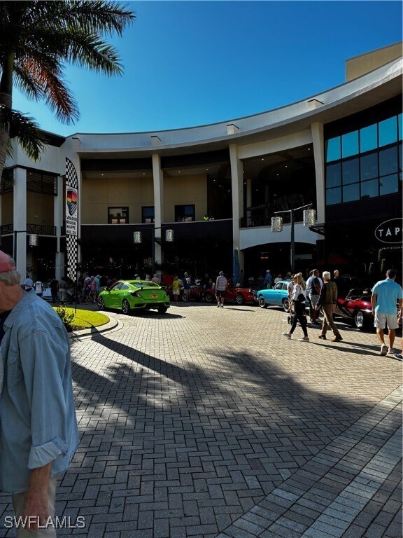 Building Photo - 913 Carrick Bend Cir