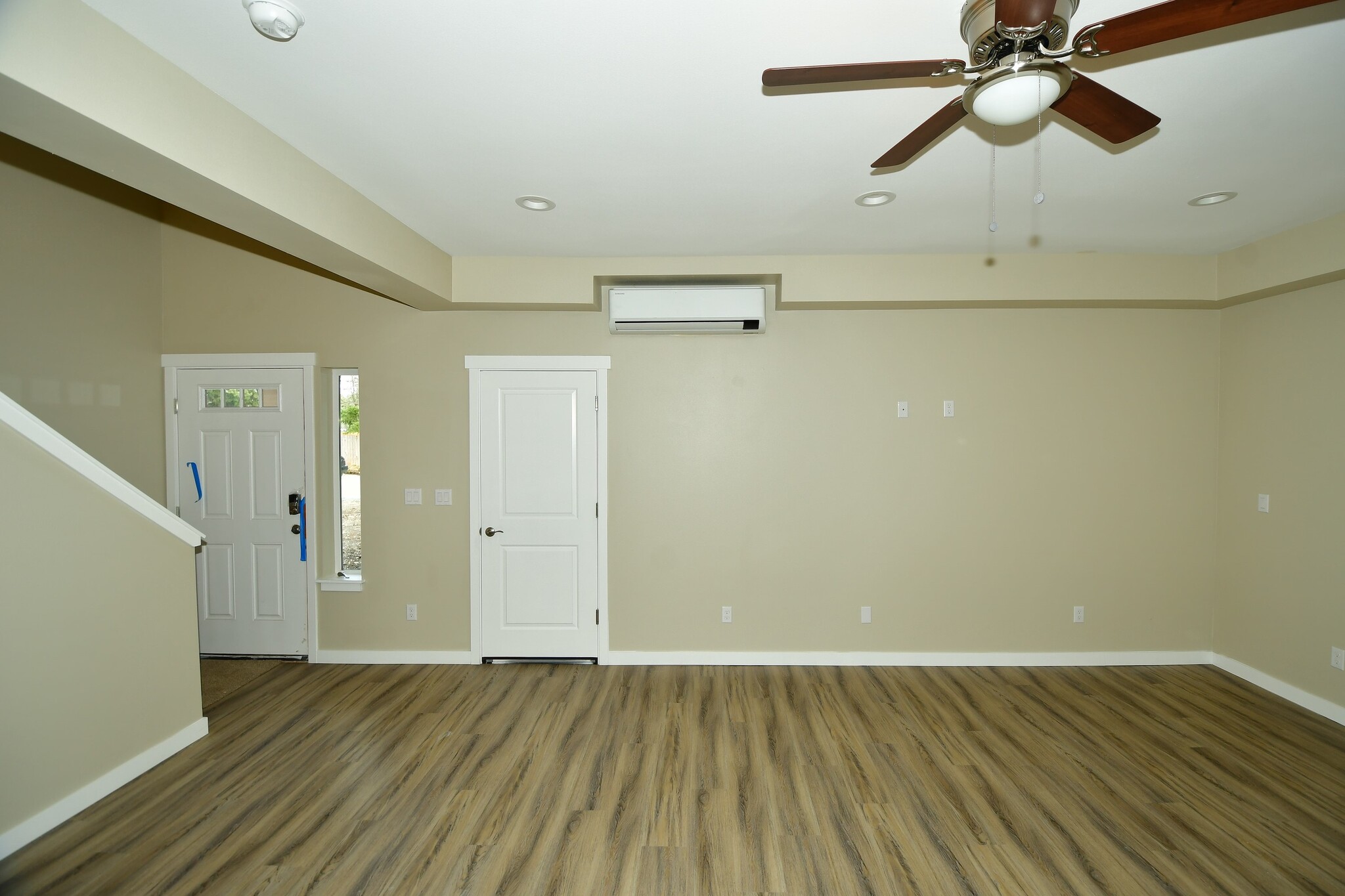 Living Room - 954 152nd St E