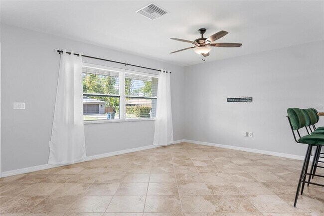 Building Photo - 4543 Galway Dr