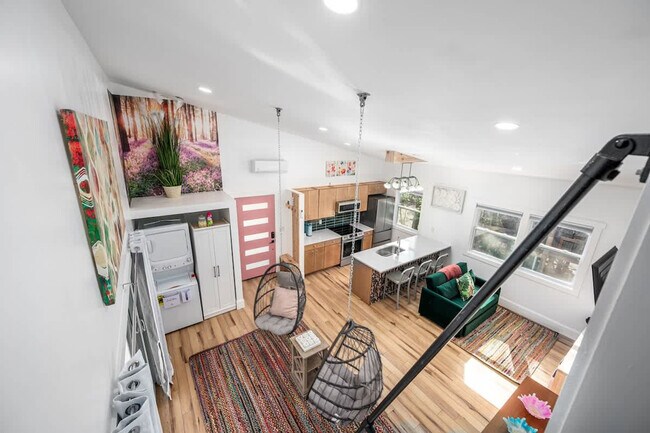 Building Photo - 288 Stone Wall Rd