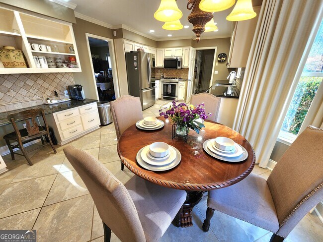 Building Photo - 180 Sycamore Bend