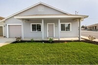 Building Photo - 930 12th St