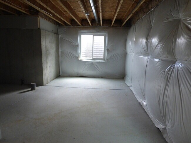 Building Photo - Spacious 3 Bedroom, 2.5 Bathroom Home in Berthoud- Easy Commuting!