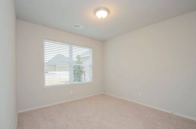 Building Photo - 4 Bed, 2.5 Bath, 3 Car Garage Beauty In Desirable Brighton Village In BA!